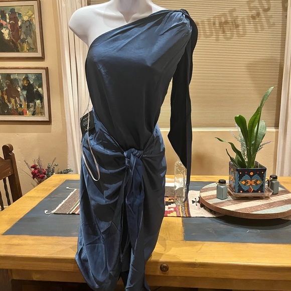 NWT Lulus dress - Picture 8 of 9